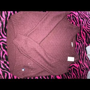 Cute Hollister knitted sweater/shirt
